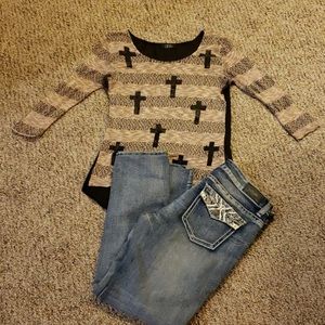 Cross DEB blouse with sheer back